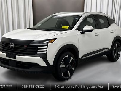 New 2026 Nissan Kicks SR w/ Cold Weather Package