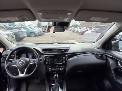 Used 2019 Nissan Rogue Sport SL image 7