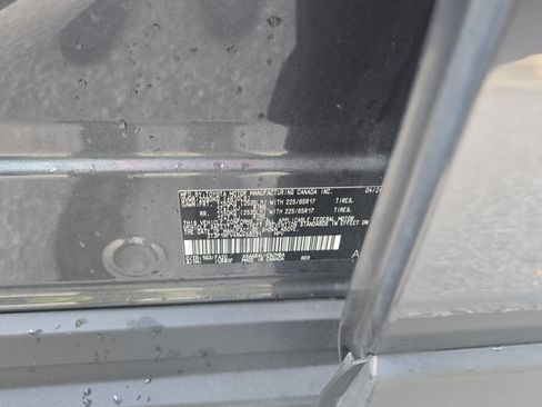 Used 2024 Toyota RAV4 XLE AWD/4WD image 32