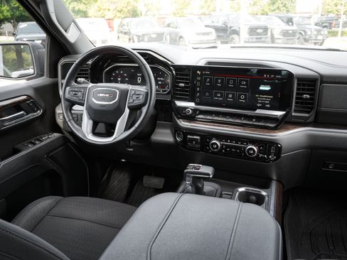 Used 2024 GMC Sierra 1500 Elevation AWD/4WD image 27