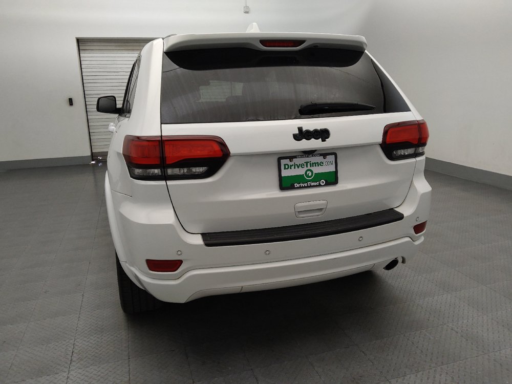 Used 2021 Jeep Grand Cherokee Laredo X RWD image 6