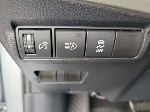 Used 2026 Toyota Corolla Cross L FWD image 21