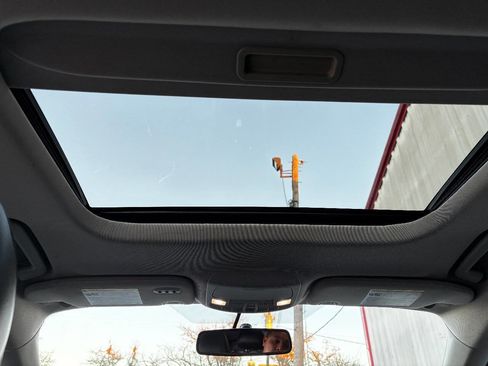 Used 2016 Ford Fusion SE w/ Equipment Group 202A image 31