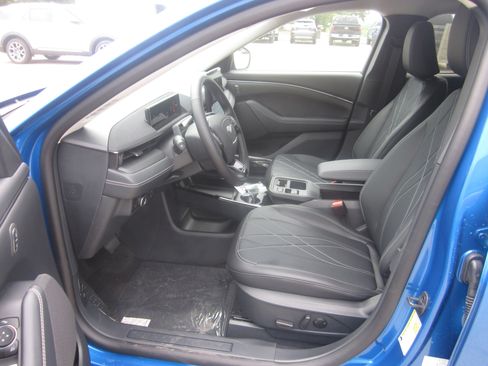 New 2025 Ford Mustang Mach-E Select image 10