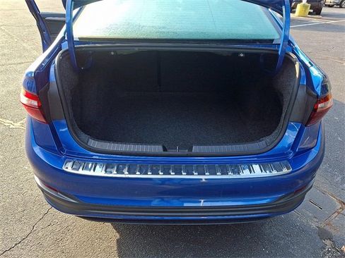 Used 2024 Volkswagen Jetta Sport image 29