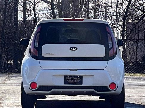 Used 2016 Kia Soul + w/ Soulful Package FWD image 23