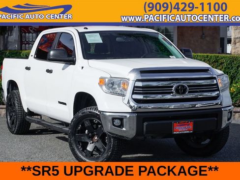 Used 2017 Toyota Tundra SR5 w/ SR5 Upgrade Package RWD image 1