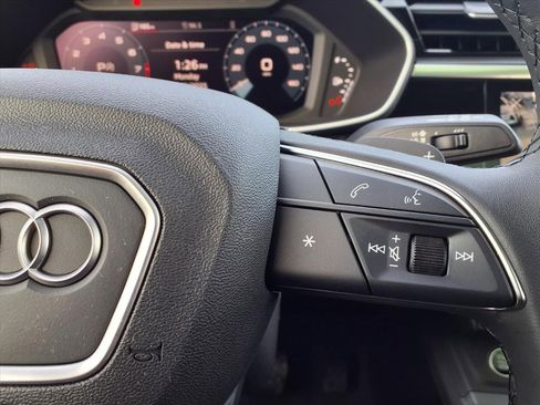 Used 2025 Audi Q3 2.0T Premium w/ Convenience Package image 17