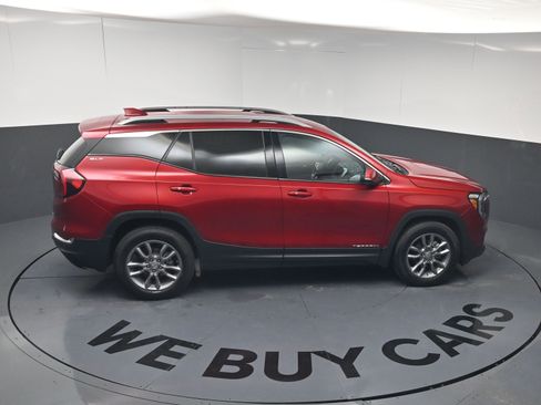 Used 2022 GMC Terrain SLT AWD/4WD image 32