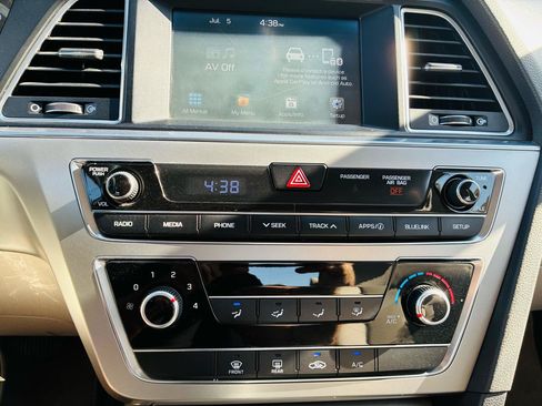 Used 2016 Hyundai Sonata SE FWD image 23