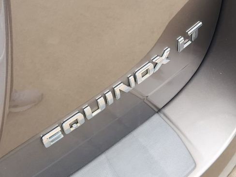 Used 2010 Chevrolet Equinox LT FWD image 9