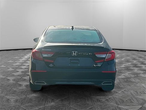 Used 2022 Honda Accord Sport image 4
