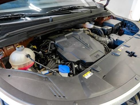 Used 2023 Kia Carnival LX FWD image 67