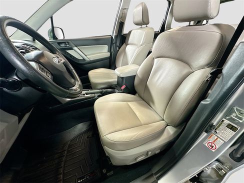 Used 2015 Subaru Forester 2.5i Limited image 23
