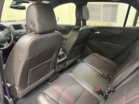 Certified 2022 Chevrolet Equinox RS FWD image 19