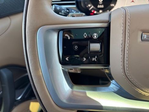 Used 2025 Land Rover Range Rover Autobiography AWD/4WD image 22