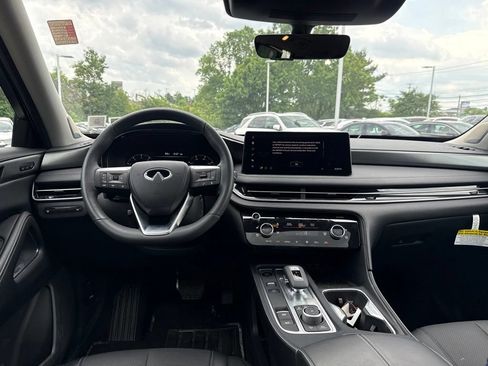 Certified 2026 INFINITI QX60 Luxe w/ Cargo Package AWD/4WD image 22