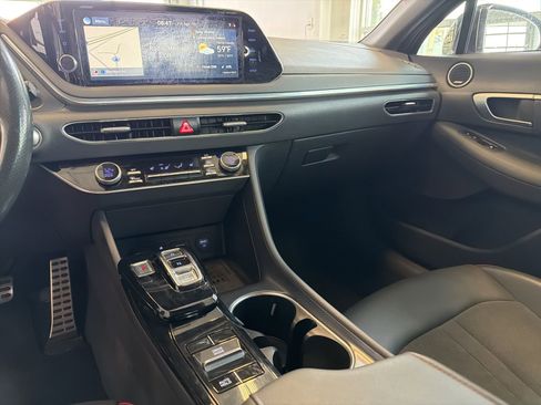 Used 2020 Hyundai Sonata SEL Plus w/ Tech Package image 19