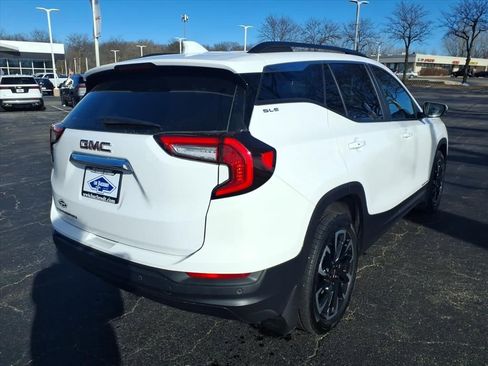 Certified 2024 GMC Terrain SLE w/ Driver Convenience Package image 7