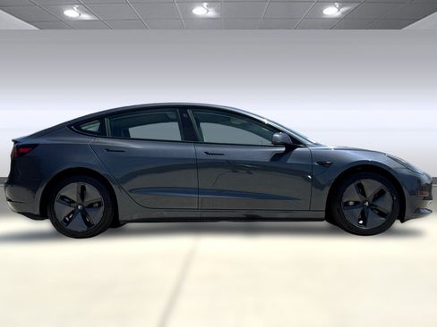 Used 2018 Tesla Model 3 Long Range RWD image 7