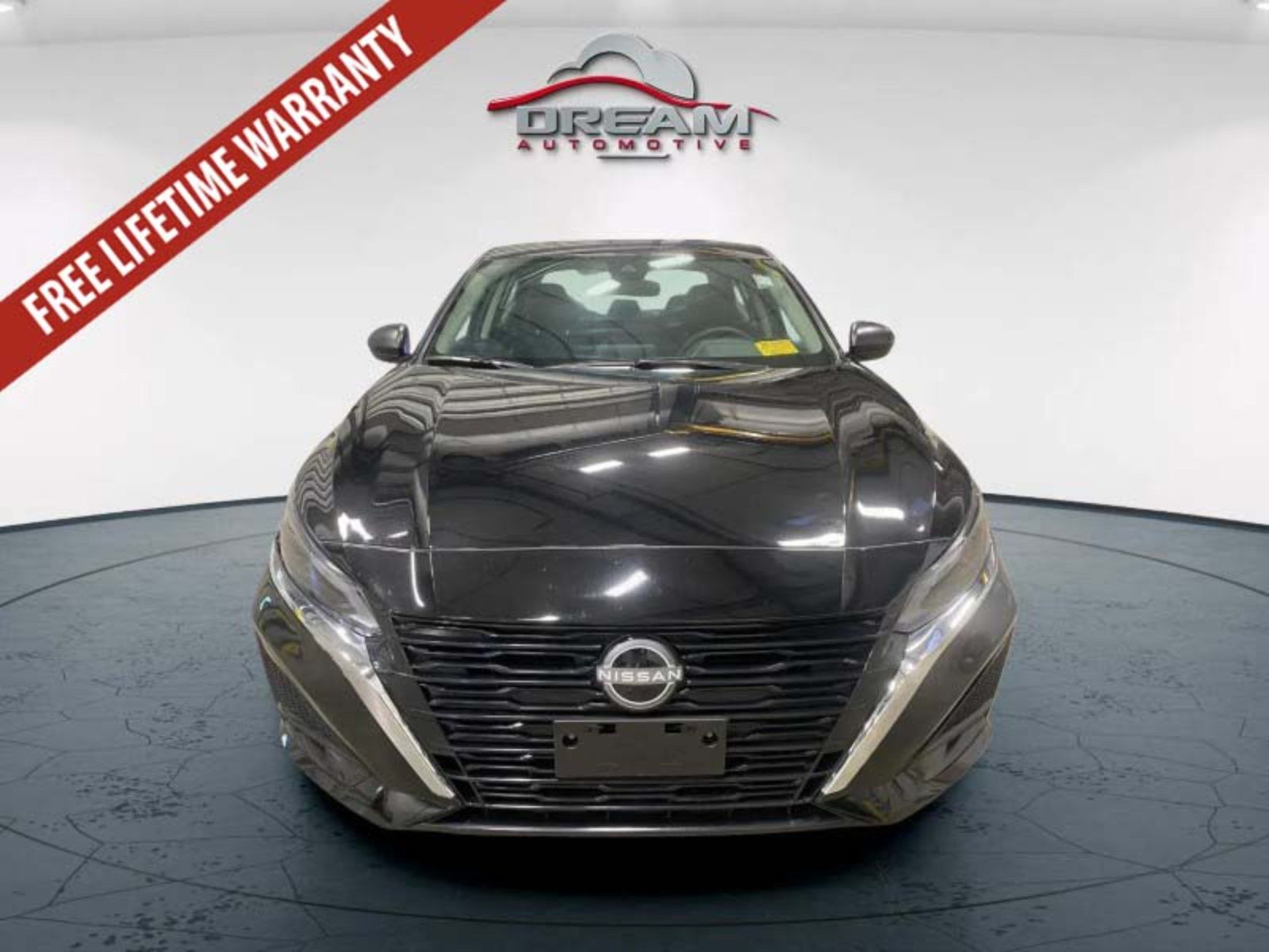 Used 2025 Nissan Altima 2.5 SV AWD/4WD image 2