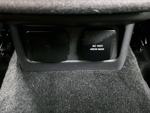 Used 2025 Ford Bronco Badlands AWD/4WD image 32