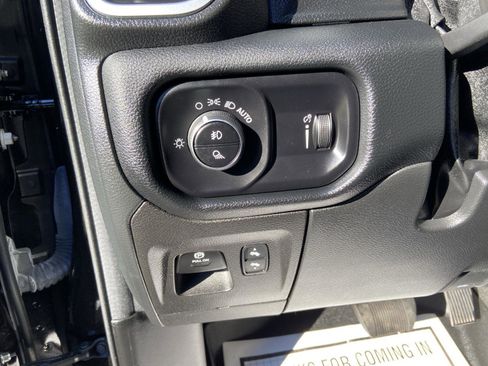 Used 2022 RAM 1500 Big Horn image 17