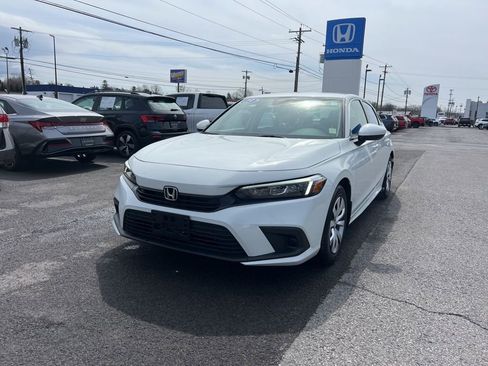 Used 2023 Honda Civic LX image 1