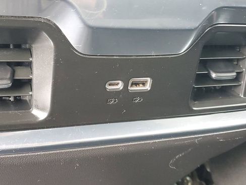 Certified 2022 GMC Sierra 1500 Elevation image 10