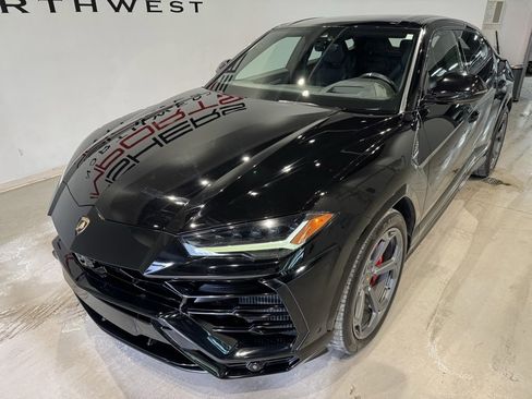 Used 2020 Lamborghini Urus image 10