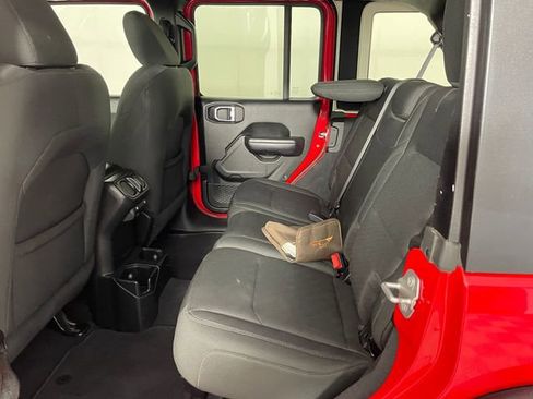 Used 2018 Jeep Wrangler Unlimited Sport S AWD/4WD image 18