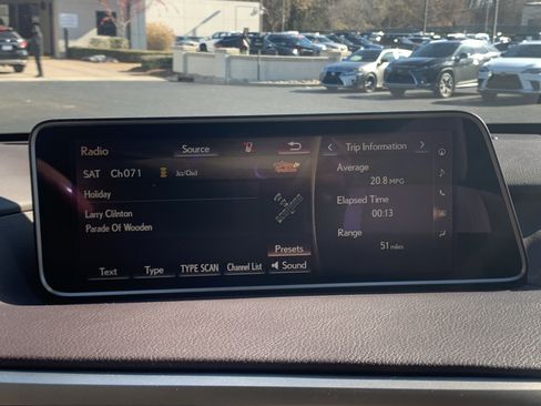 Used 2019 Lexus RX 350L FWD image 23