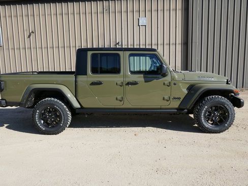 New 2026 Jeep Gladiator Mojave AWD/4WD image 3