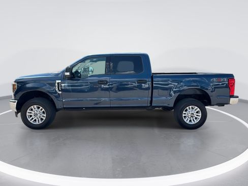 Used 2018 Ford F250 XLT AWD/4WD image 5