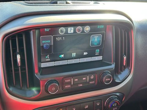 Used 2015 Chevrolet Colorado Z71 image 29