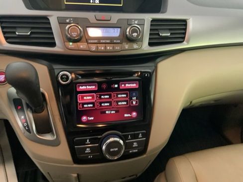Used 2014 Honda Odyssey EX-L image 16