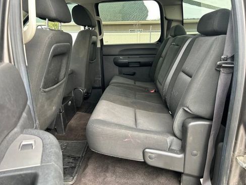 Used 2012 Chevrolet Silverado 2500 LT w/ Interior Plus Package image 24