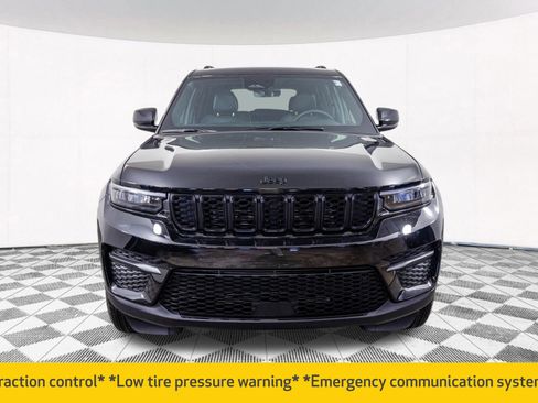 New 2025 Jeep Grand Cherokee Altitude w/ Trailer Tow Package image 6