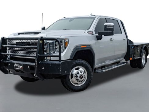Used 2020 GMC Sierra 3500 Denali w/ Technology Package AWD/4WD image 3