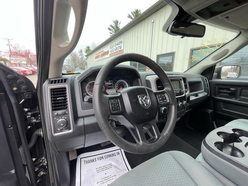 Used 2016 RAM 1500 Express image 12