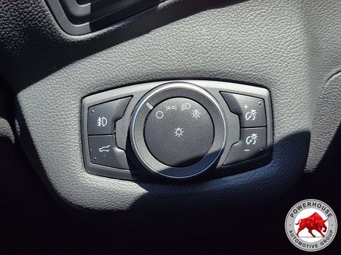 Used 2017 Ford Escape SE FWD image 26