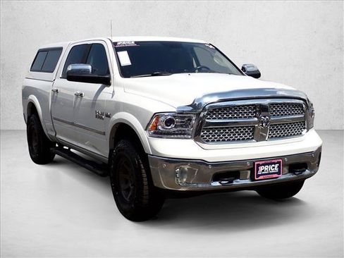 Used 2014 RAM 1500 Laramie w/ Convenience Group AWD/4WD image 6