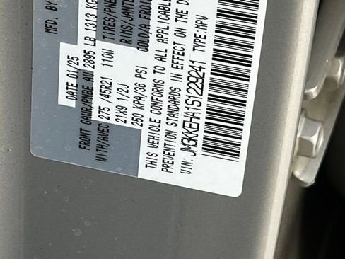 Used 2025 MAZDA CX-90 Plug-In Hybrid w/ Premium Plus image 39