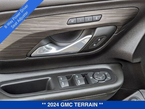 Certified 2024 GMC Terrain SLT image 14