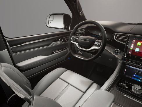 New 2026 Jeep Grand Wagoneer Summit image 8