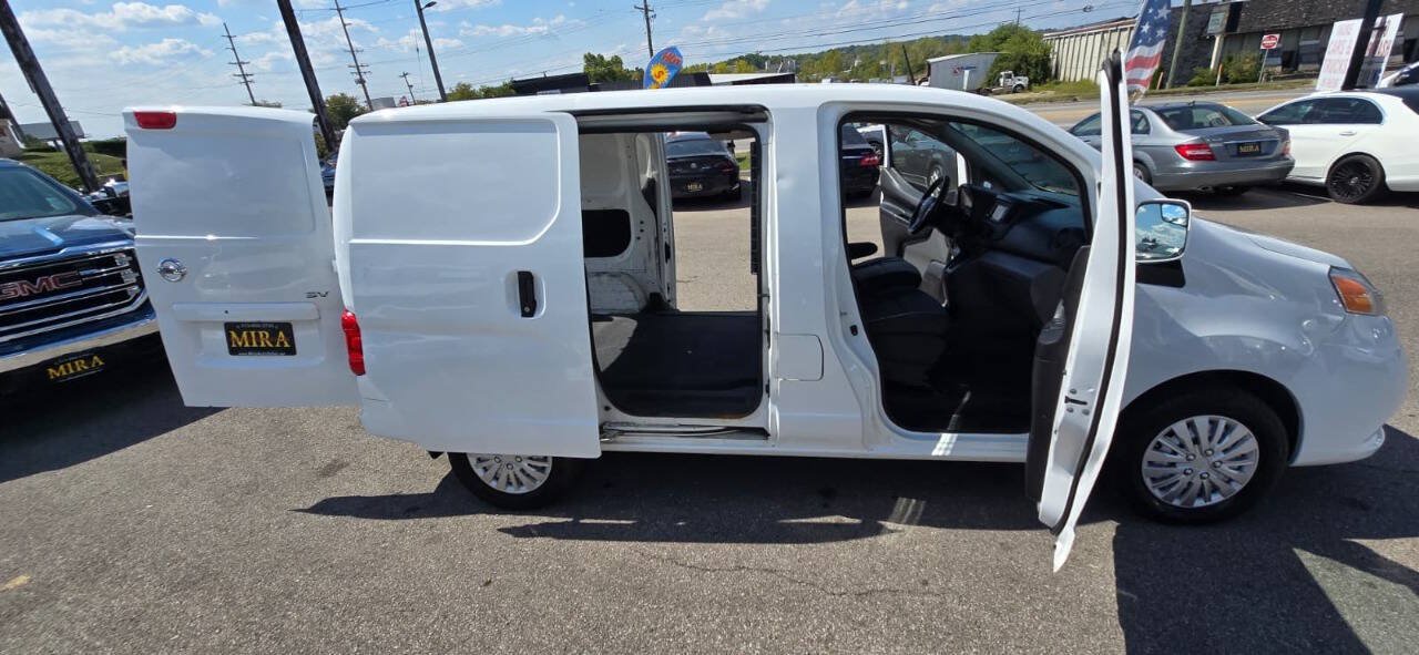 Used 2018 Nissan NV200 SV w/ Navigation Package FWD image 33