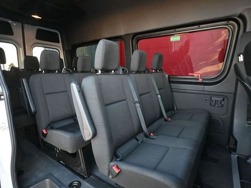 Used 2024 Mercedes-Benz Sprinter 2500 image 49