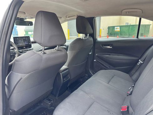 Used 2020 Toyota Corolla LE FWD image 10