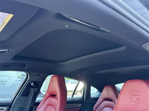 Used 2023 Porsche Panamera 4S image 20