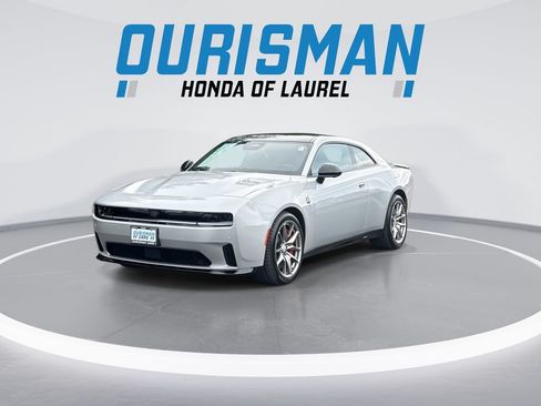 Used 2024 Dodge Charger Daytona Scat Pack w/ Plus Group AWD/4WD image 4